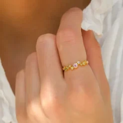 Lyserød zirkon ring i forgyldt sølv - Bubbly Twist