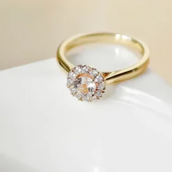 Morganit diamantring i 14 karat guld 0,43 ct 0,22 ct