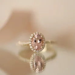Morganit diamantring i 14 karat guld 1,28 ct 0,32 ct