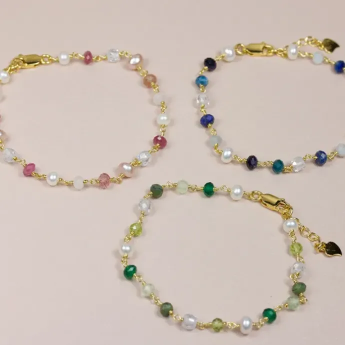 Multifarvet armbånd i forgyldt sølv 17 plus 3 cm x 4,1 mm