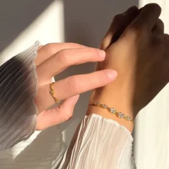 Nava Akhen armbånd i forgyldt sølv hvid zirkon