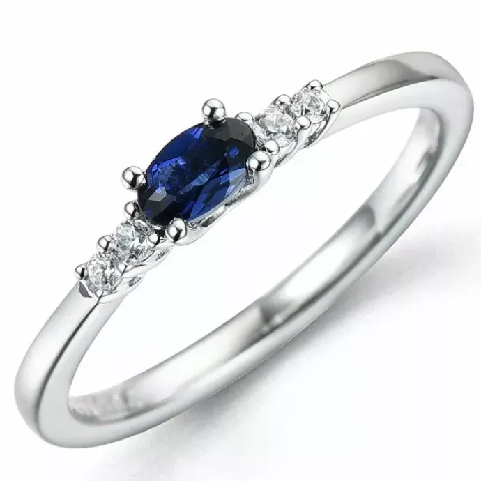 Oval safir diamantring i 14 karat hvidguld 0,35 ct 0,06 ct