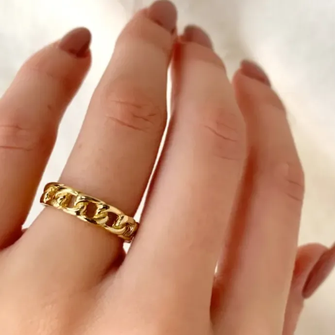 Panzer ring i forgyldt sølv
