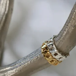 Panzer ring i forgyldt sølv