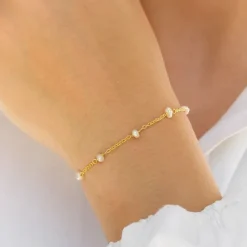 Perle armbånd i forgyldt sølv x 4 mm