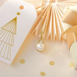 Perle diamantvedhæng i 9 karat guld 0,03 ct