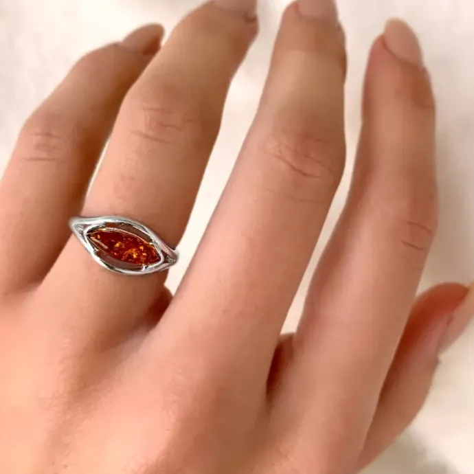 Rav ring i sølv