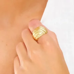 Ring i forgyldt messing