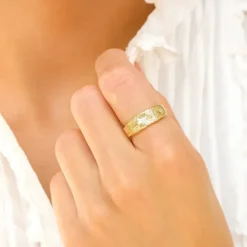Ring i forgyldt messing