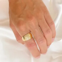 Ring i forgyldt messing