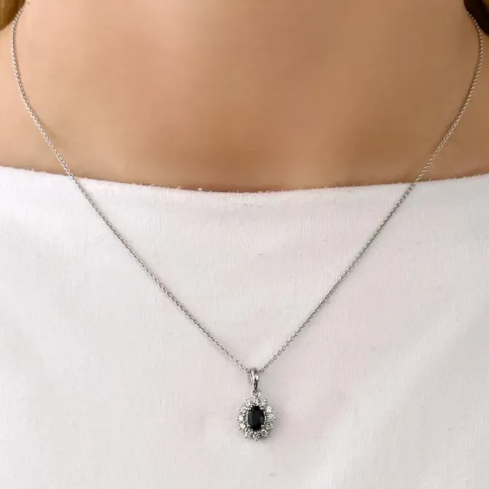 Rosetvedhæng i 14 karat hvidguld 0,26 ct 0,65 ct