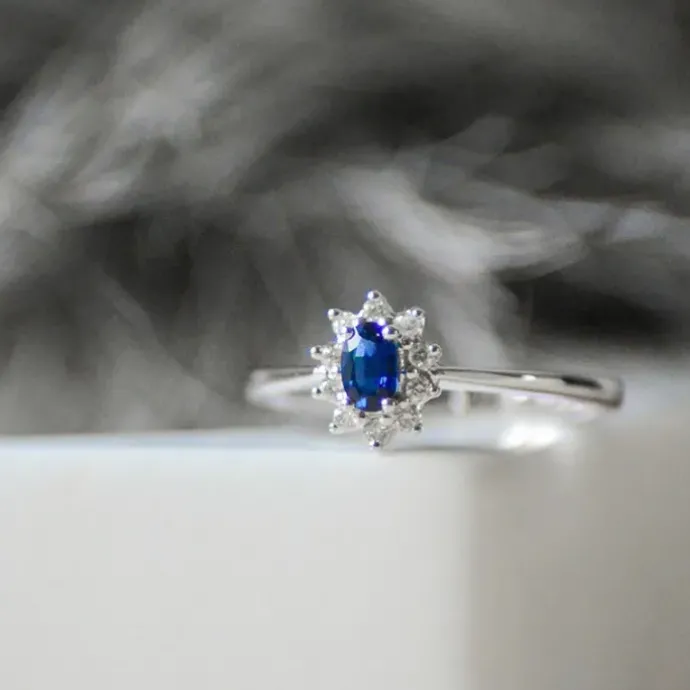 Safir rosetring i 14 karat hvidguld 0,11 ct 0,35 ct