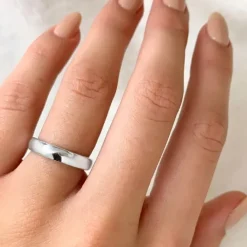 Smal ring i sølv