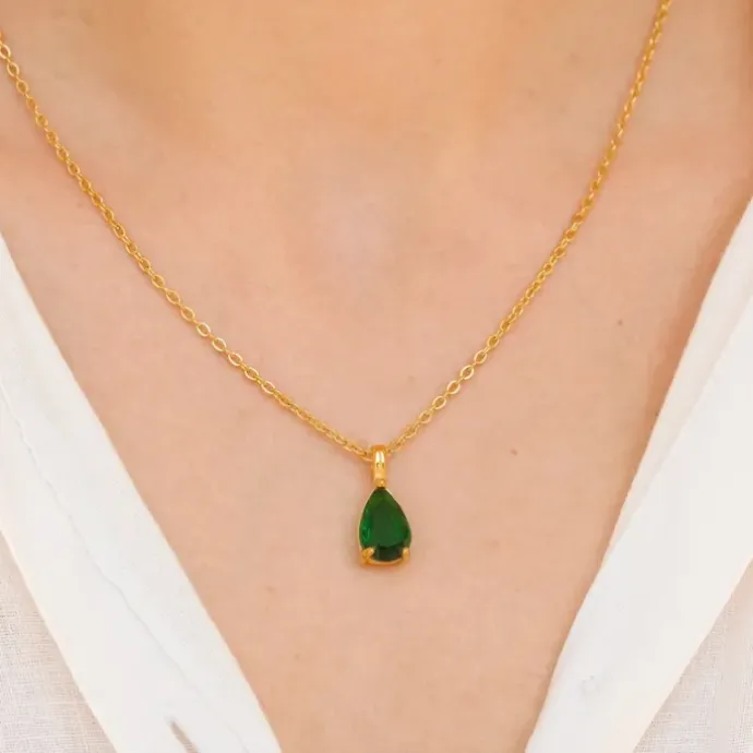 Vandfast Halskæde med vedhæng i forgyldt stål - OCEANA