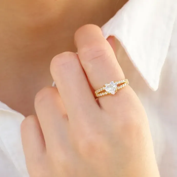 Zirkon ring i forgyldt sølv