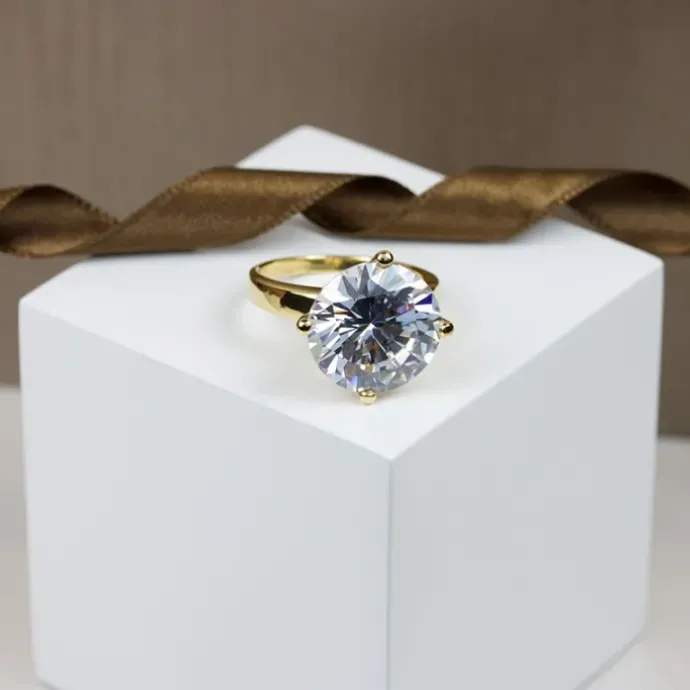 Zirkon ring i forgyldt sølv