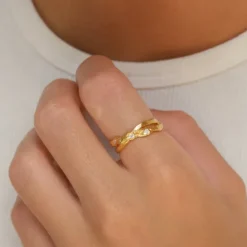 Zirkon ring i forgyldt sølv