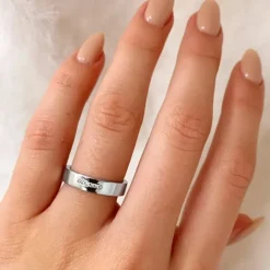 Zirkon ring i rhodineret sølv