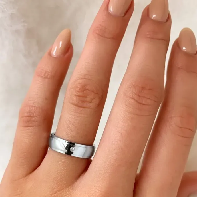 Zirkon ring i rhodineret sølv